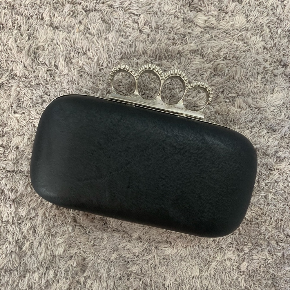 Women’s Clutch
